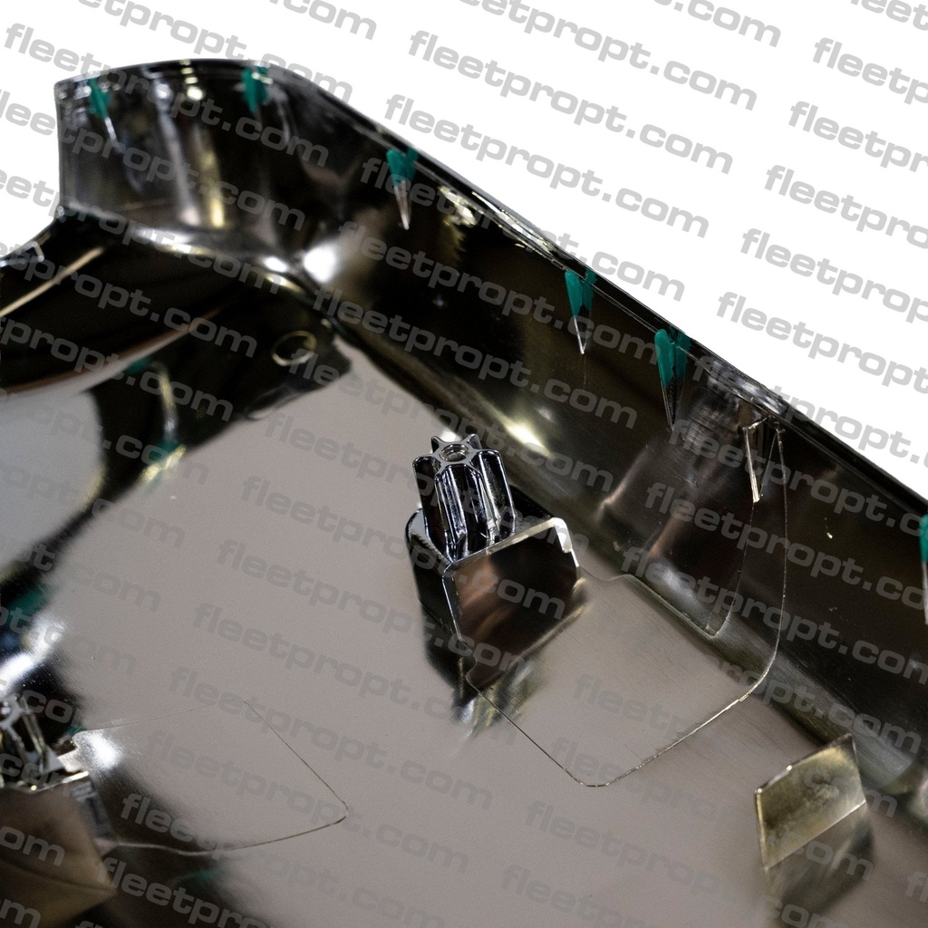 Cascadia Mirror Cover (2018–2026) – Passenger Side Chrome – Replaces 22-78606-503