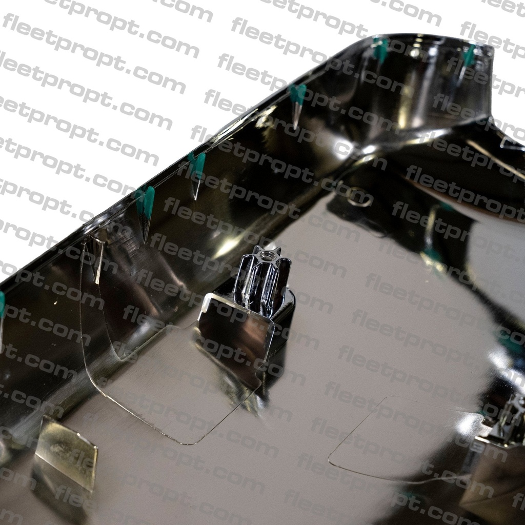 Cascadia Mirror Cover (2018–2026) – Driver Side Chrome – Replaces 22-78606-502